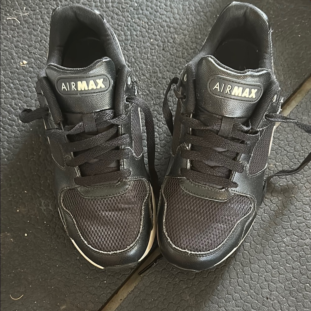 Nike Air Max Black Sneakers